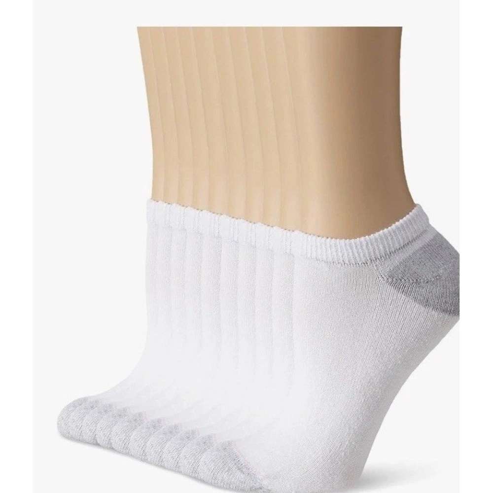 Hanes Socks Women 5-9 White New 6 Pairs No Show Ultimate Soft Cushion C374